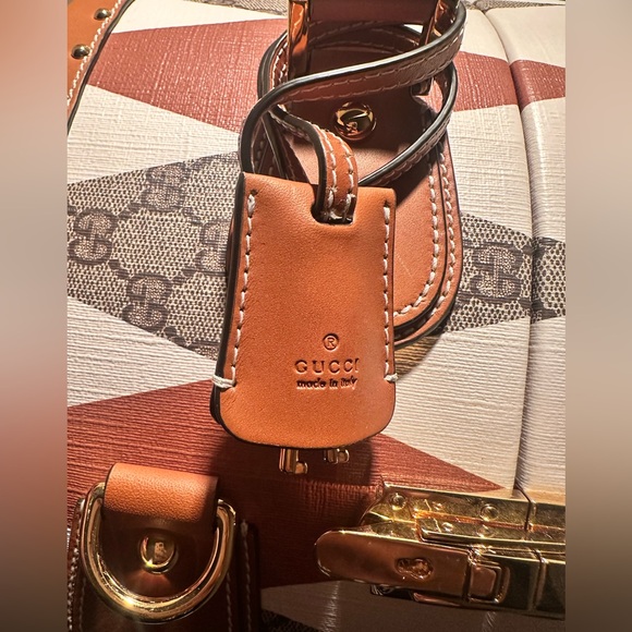 GUCCI Exclusive Rhombus Print Leather Hard Side Travel Hat Box🤎🦄 NEW! - Picture 6 of 16